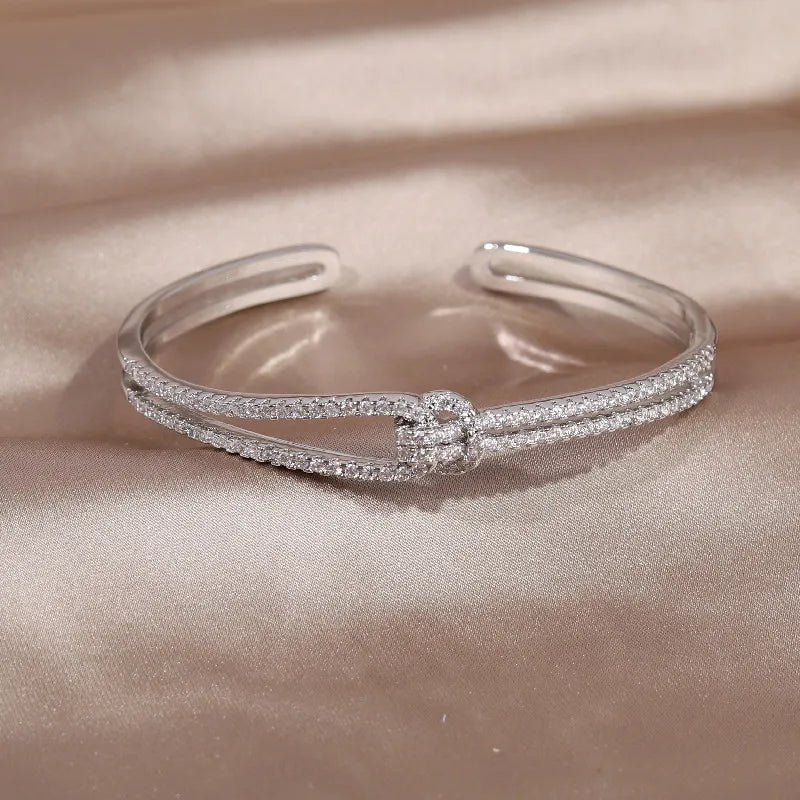 Elegant women's wedding bracelet