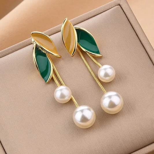 Elegant Delicate Light Luxury Pearl Leaf Tassel Earrings Women