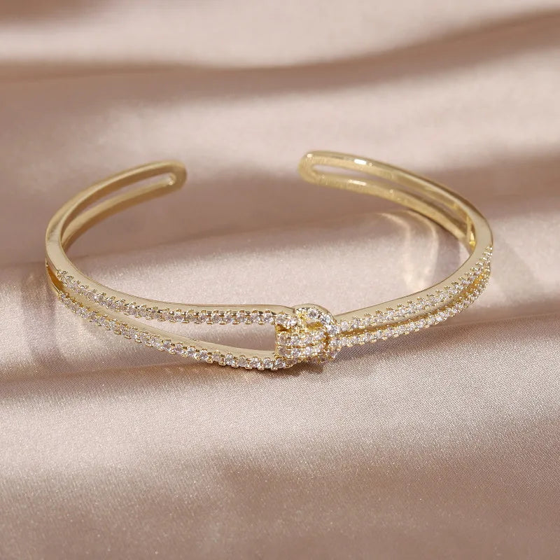 Elegant women's wedding bracelet