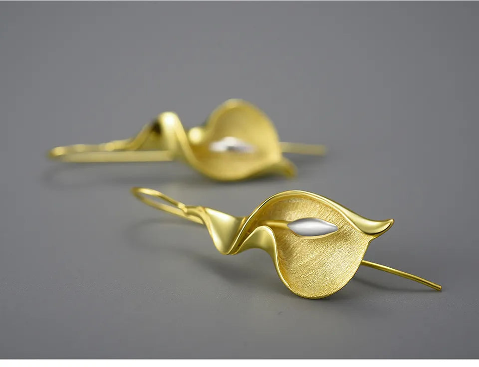 Calla Lily Flower Dangle Earrings for Women